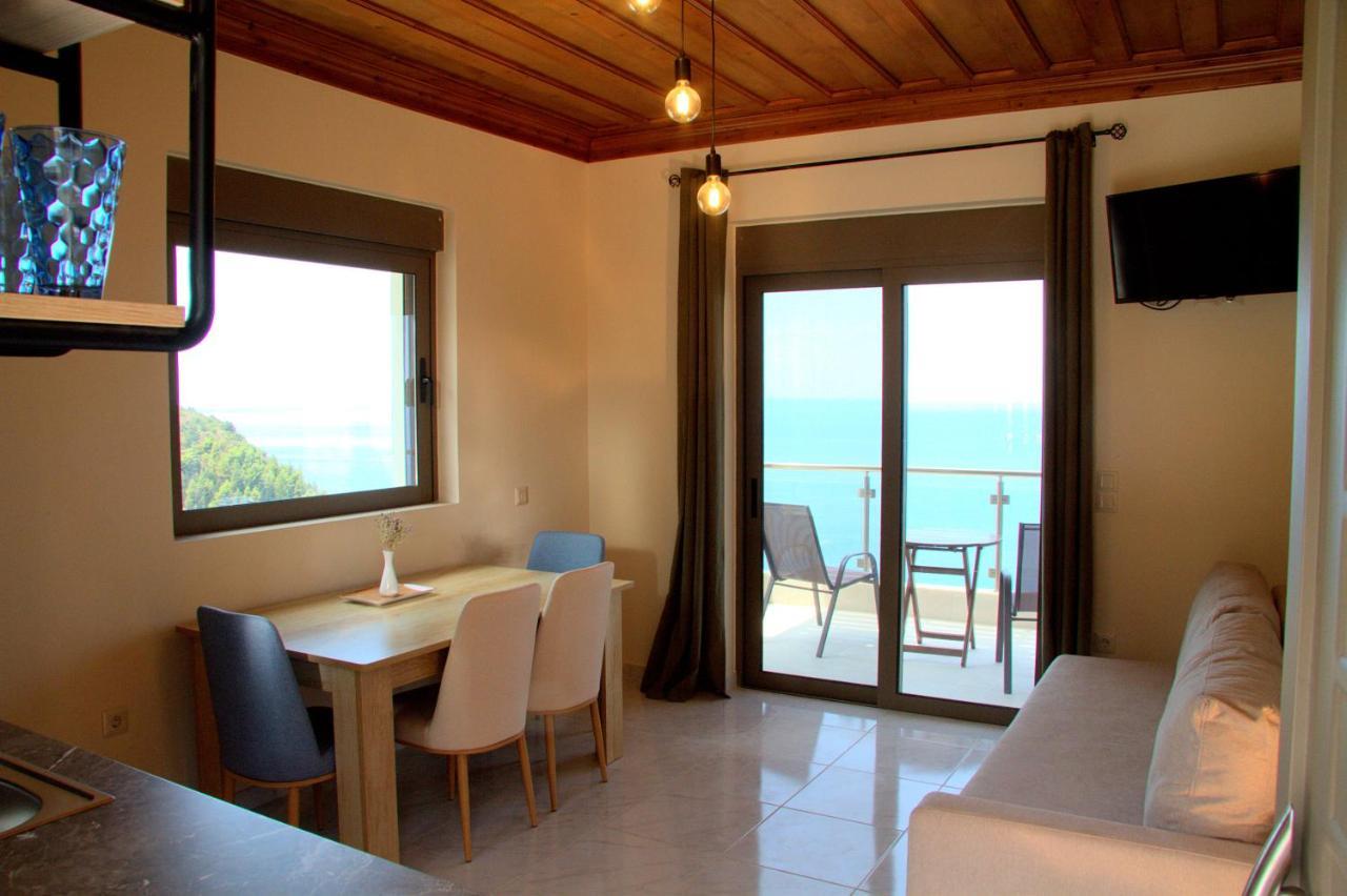 Melikiron Luxury Apartments Áyios Nikítas エクステリア 写真